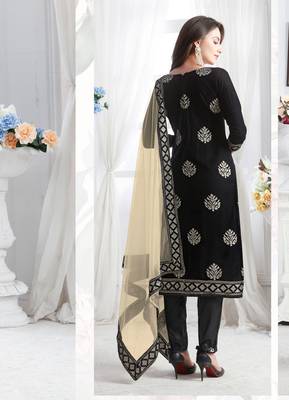 Black Embroidered Velvet Salwar 2