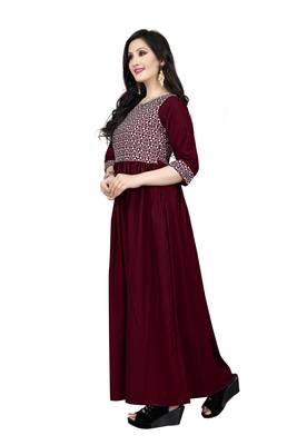 Maroon printed crepe maxi-dresses 2