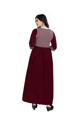 Maroon printed crepe maxi-dresses 3