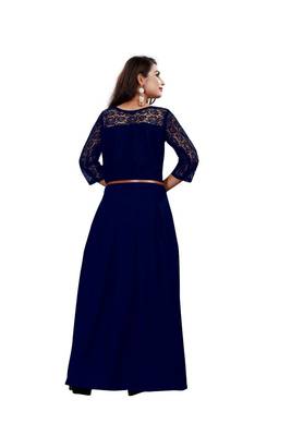 Blue plain crepe maxi-dresses 3