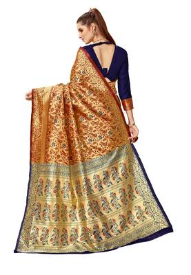 Red woven art silk saree with blouse 3