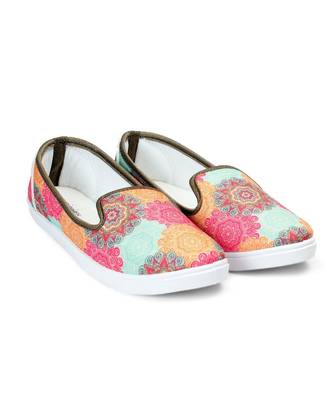 Women Multi Canvas Slip-On Sneakers 3