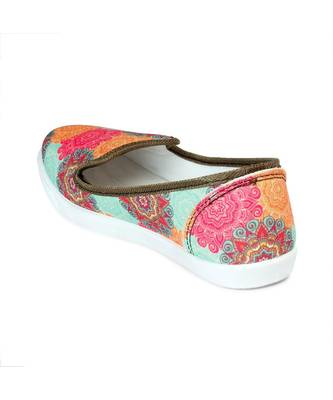 Women Multi Canvas Slip-On Sneakers 7