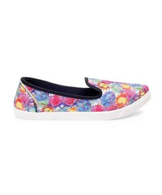 Women Multi Canvas Slip-On Sneakers 2