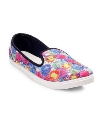 Women Multi Canvas Slip-On Sneakers 5