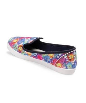 Women Multi Canvas Slip-On Sneakers 7