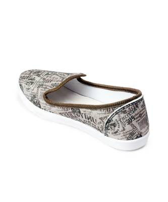 Women Multi Canvas Slip-On Sneakers 7