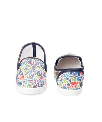 Women Multi Canvas Slip-On Sneakers 3