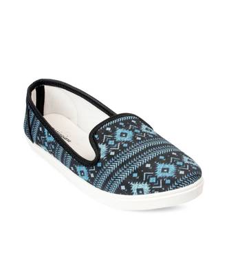 Women Multi Canvas Slip-On Sneakers 5