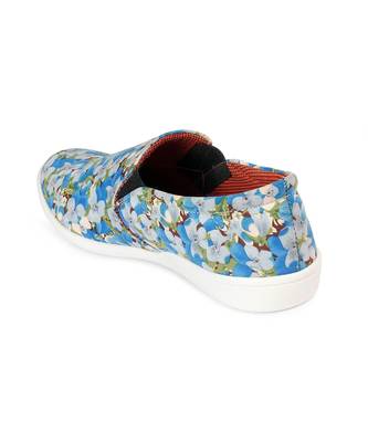 Women Blue Canvas Slip-On Sneakers 7