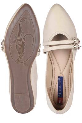 Women  beige slip on Bellies 5