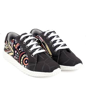 Women Black Canvas Sneakers 1