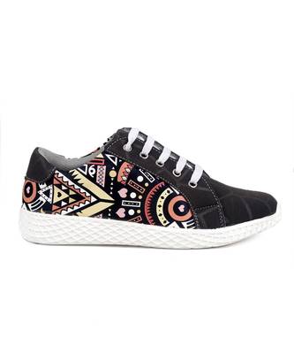 Women Black Canvas Sneakers 3