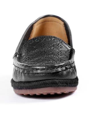 Women Synthetic Leather Slip-On Loafers -Black 8