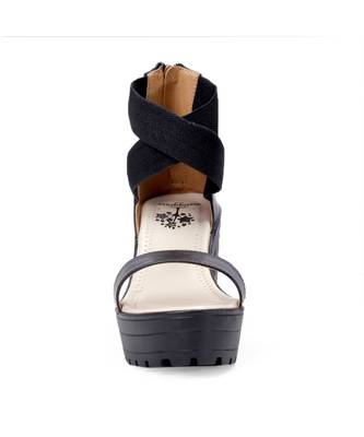 Women Black Sandals Block 8