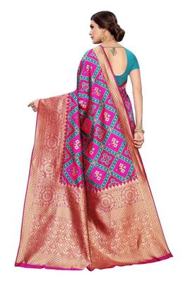 Pink printed banarasi saree with blouse 3