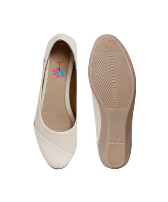 Women Cream Pumps Wedge 4