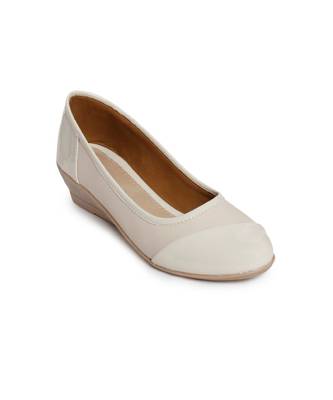 Women Cream Pumps Wedge 5