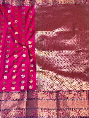 Women'S Designer Magenta Banarasi Kanjivaram Saree With Designer Blouse 1