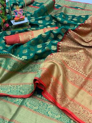Women'S Designer Green Banarasi Kanjivaram Saree With Designer Blouse 1