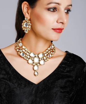 Kundan Neckpiece With Earrings 1