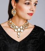 Kundan Neckpiece With Earrings