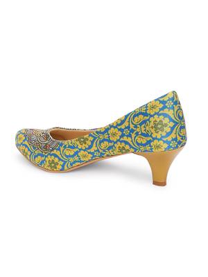 Women Ethnic Lemon Motif Kitten Heels Shoes 3