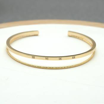 Gold bangles-and-bracelets 1