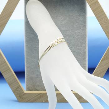 Gold bangles-and-bracelets 1
