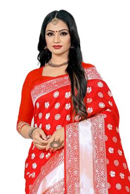 Red Woven Banarasi Saree With Blouse 3