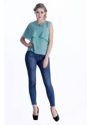 Green plain georgette sleeveless-tops 3