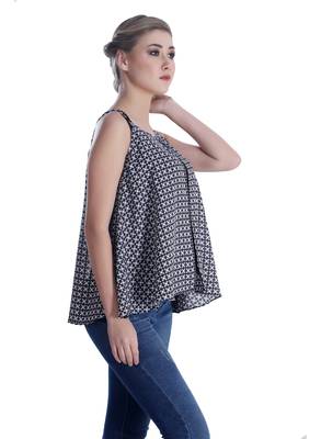 Black printed georgette sleeveless-tops 5