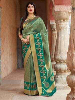 Green woven banarasi saree with blouse 1