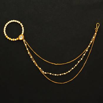 White nose-ring 1