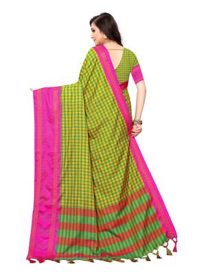 Green woven cotton silk saree with blouse 4
