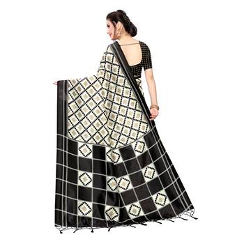 Black printed khadi saree with blouse 4