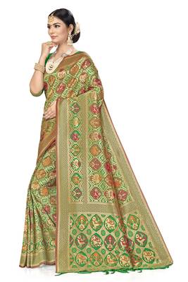 Green Woven Art Silk Saree With Blouse 2