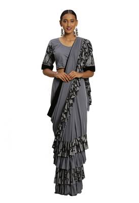 Grey Plain Lycra Cotton Saree With Blouse 1