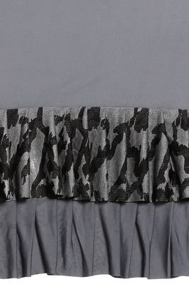 Grey Plain Lycra Cotton Saree With Blouse 4