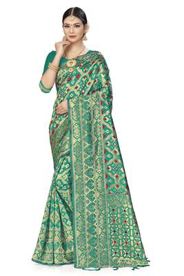 Green Woven Art Silk Saree With Blouse 1