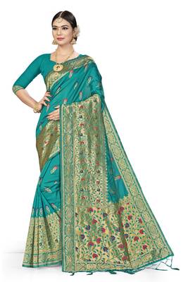 Green Woven Art Silk Saree With Blouse 1