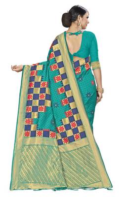 Green Woven Art Silk Saree With Blouse 3