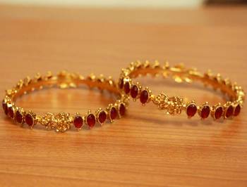 Red ruby  bangles-and-bracelets 1