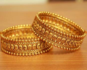 Gold Bangles-And-Bracelets 1