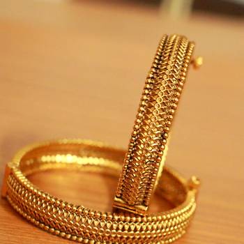 Gold Bangles-And-Bracelets 2