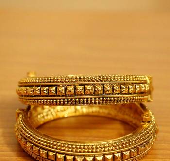 Gold Bangles-And-Bracelets 2