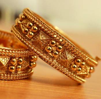 Gold Bangles-And-Bracelets 3