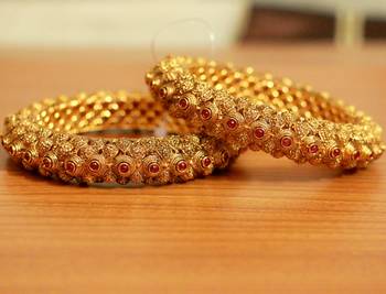Gold Ruby       Bangles-And-Bracelets 1