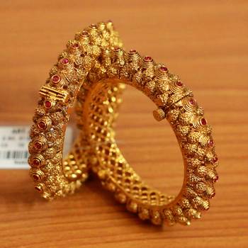 Gold Ruby       Bangles-And-Bracelets 2