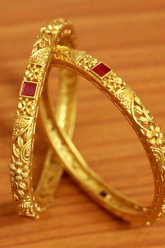 Gold Ruby       Bangles-And-Bracelets